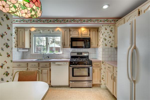 61 Pillon Road Milton, MA 02186 - Photo 17 of 29 Gallery Image 17