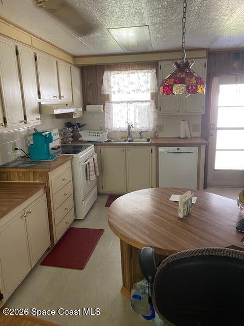 533 Ruth Circle Melbourne, FL 32904 - Photo 3 of 20 New Ruth Kitchen