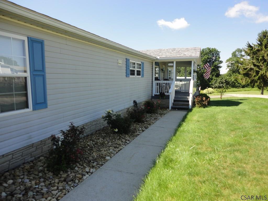 197 Rachael Lane Somerset, PA 15501 - Photo 4 of 23
