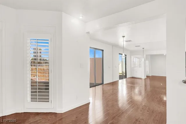 $1,995 | 3980 Delos Drive, Las Vegas, NV 89103