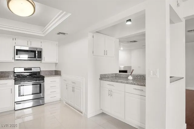 $1,995 | 3980 Delos Drive, Las Vegas, NV 89103