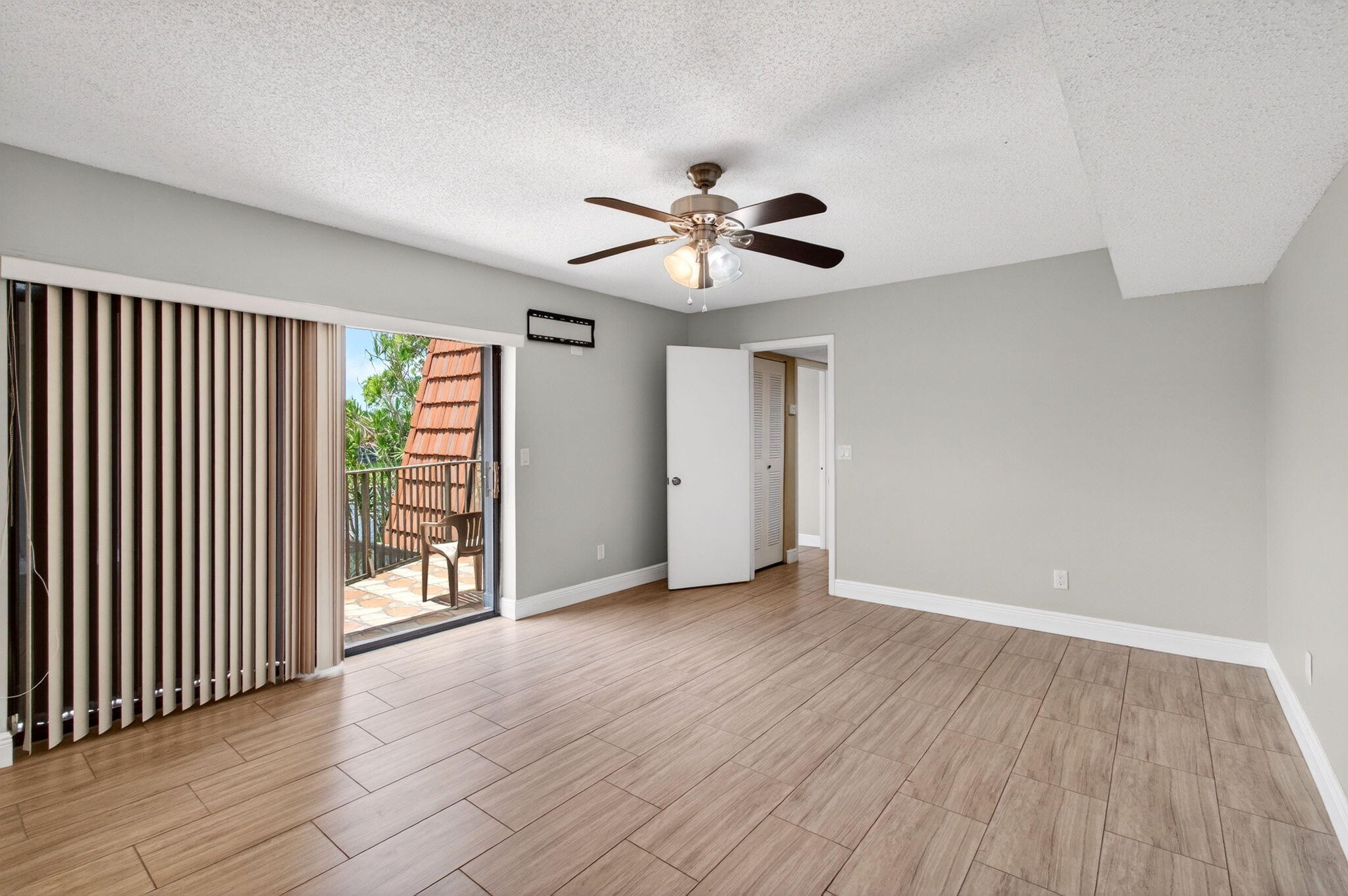 8377 Boca Rio Drive Boca Raton, FL 33433 - Photo 23 of 48 46-web-or-mls-DSC_2686