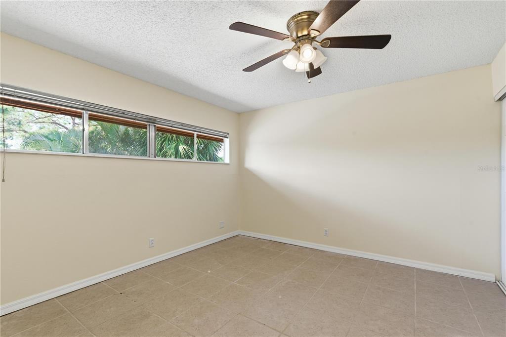 2058 Sunset Point Road, Unit 15 Clearwater, FL 33765 - Photo 28 of 52