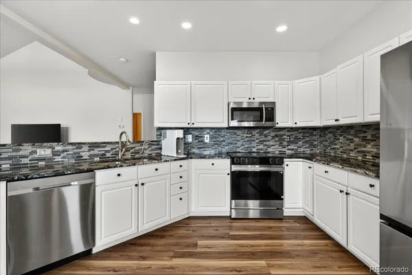 $975,000 | 9477 Burgundy Circle, Highlands Ranch, CO 80126