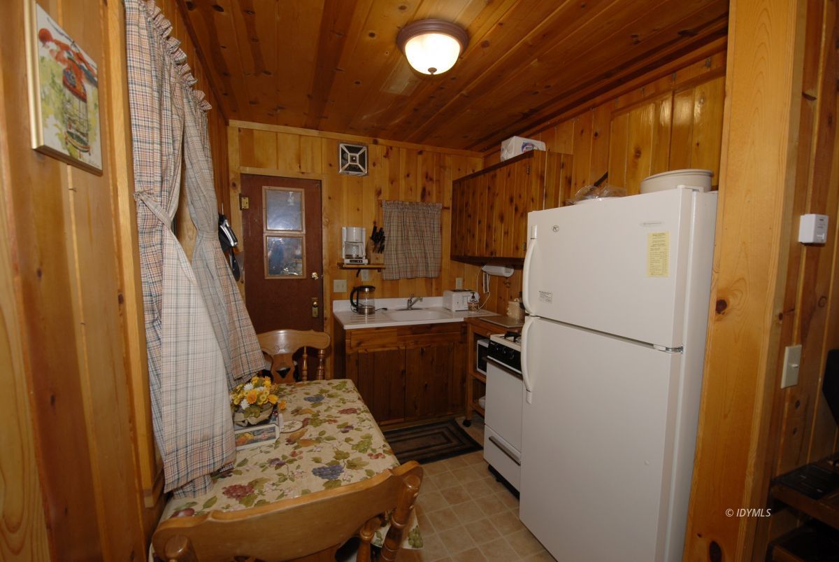 52651 Pine Cove Road Idyllwild, CA 92549 - Photo 8 of 24 a utility room with dryer and washer