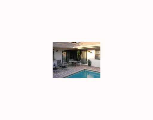 24 Boxwood Road Hollywood, FL 33021 - Photo 7 of 8 Additional Photo