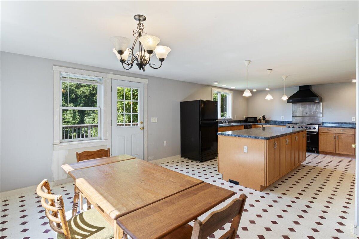 63 Goodwin Road Eliot, ME 03903 - Photo 10 of 23 Chef's Kitchen