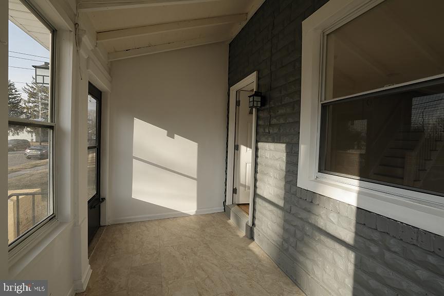 666 Manor Road Beverly, NJ 08010 - Photo 5 of 30