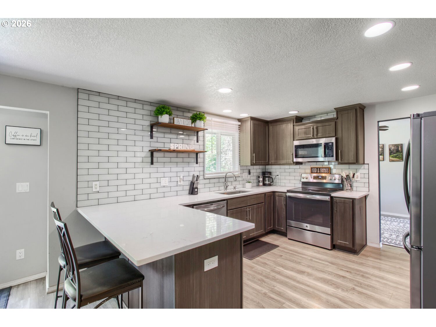 19315 Southwest Oak Street Beaverton, OR 97078 - Photo 8 of 35