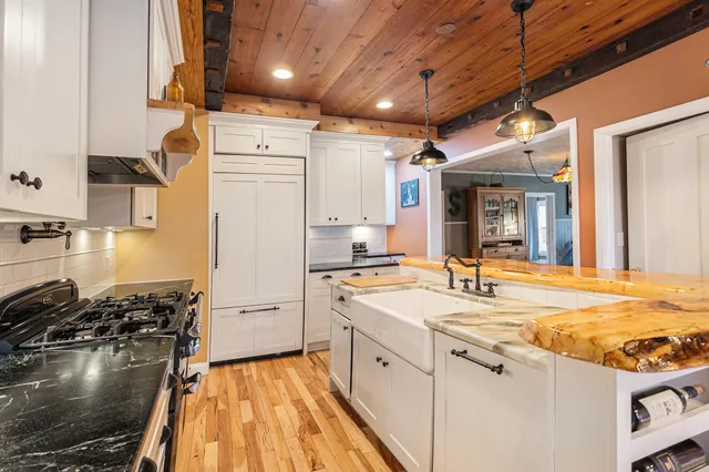 $349,900 | 12664 West Michigan Avenue, Parma, MI 49269