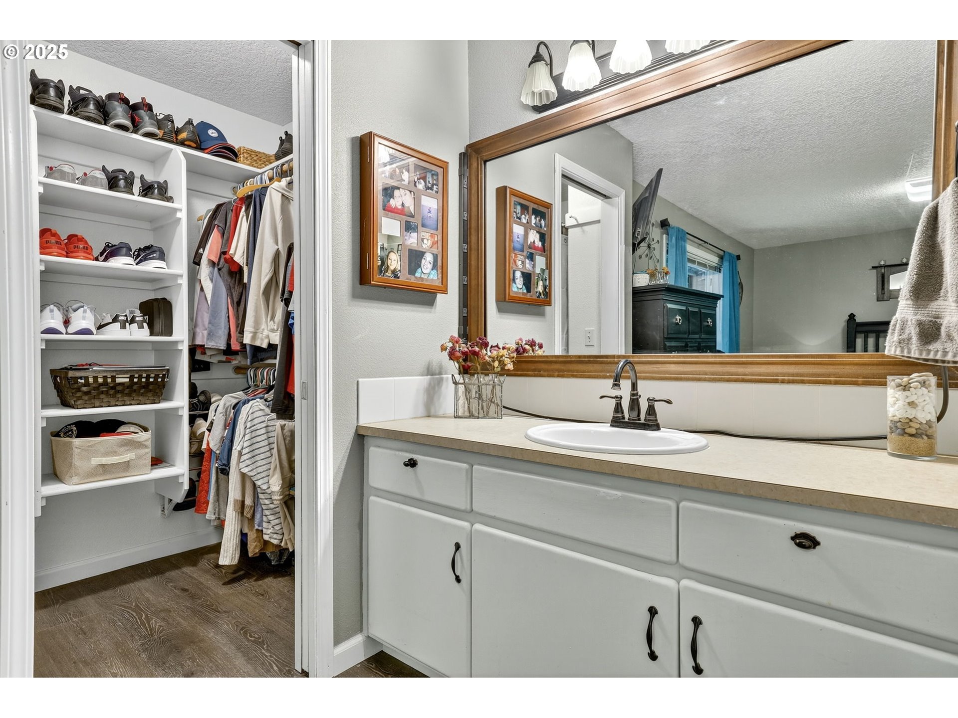 3915 Southeast 14th Street Gresham, OR 97080 - Photo 21 of 46 a bathroom with a sink double vanity and a mirror