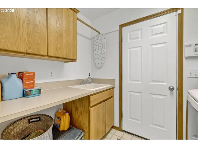 $459,000 | 3915 Southeast 14th Street, Gresham, OR 97080