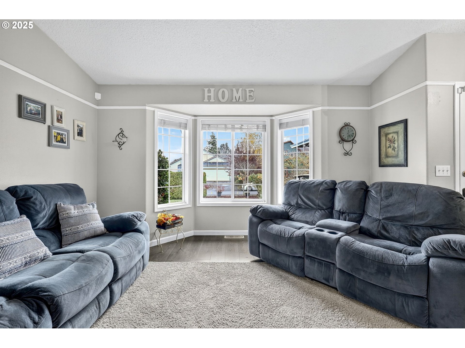 3915 Southeast 14th Street Gresham, OR 97080 - Photo 4 of 46 a living room with furniture and a large window