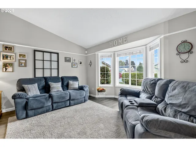 $459,000 | 3915 Southeast 14th Street, Gresham, OR 97080