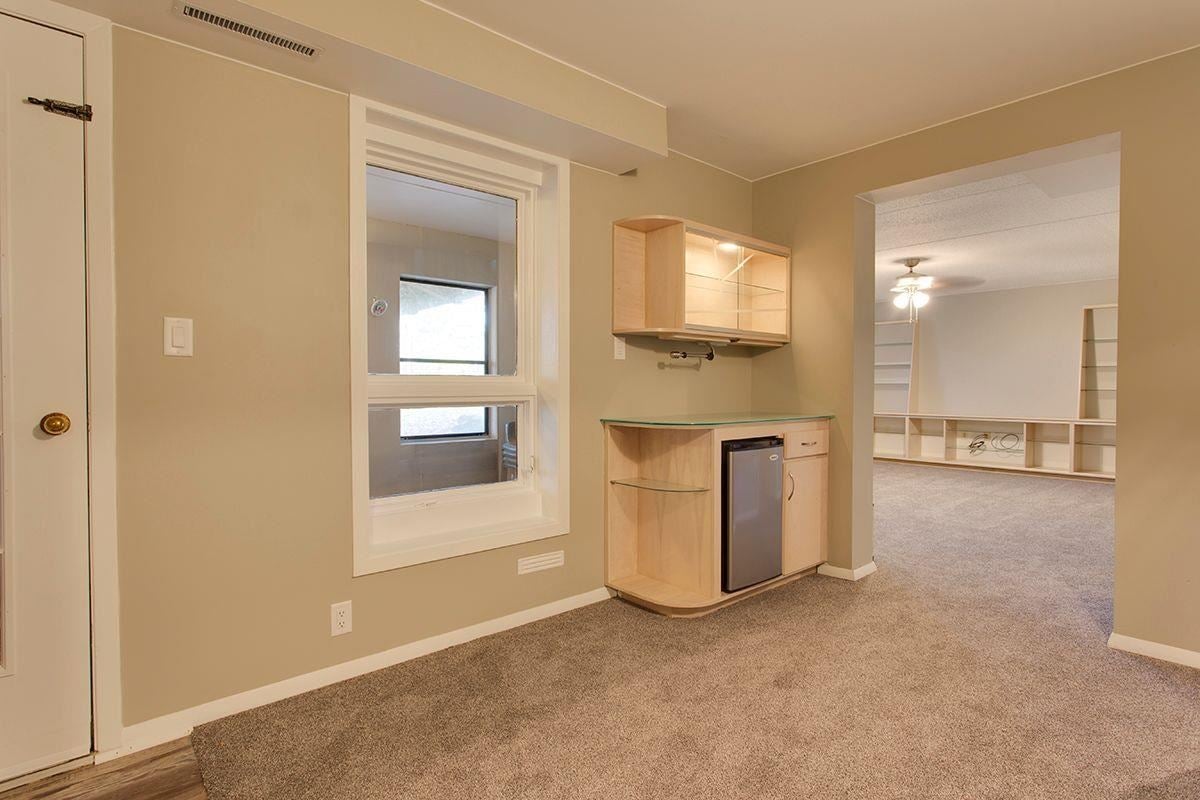 8140 Buck Ridge Road Cedar Falls, IA 50613 - Photo 24 of 27 Gallery Image 24
