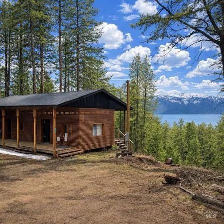 $360,000 | 1309 Laurel Drive, Cascade, ID 83611