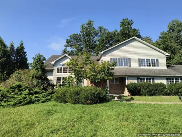 $728,000 | 3 Lenni Lenape Court, Stony Point, NY 10980
