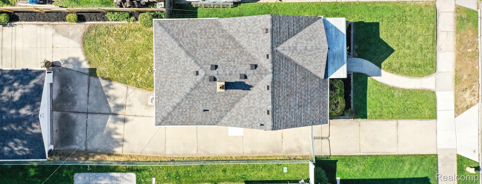 1009 Cambridge Road Berkley, MI 48072 - Photo 21 of 25 Aerial of Property.jpg
