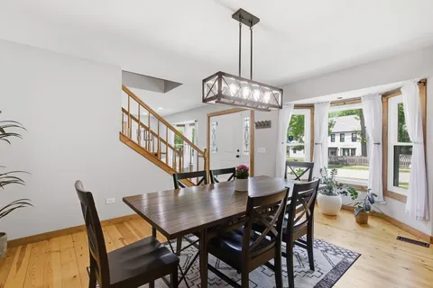 $589,000 | 4669 Kings Way North, Gurnee, IL 60031
