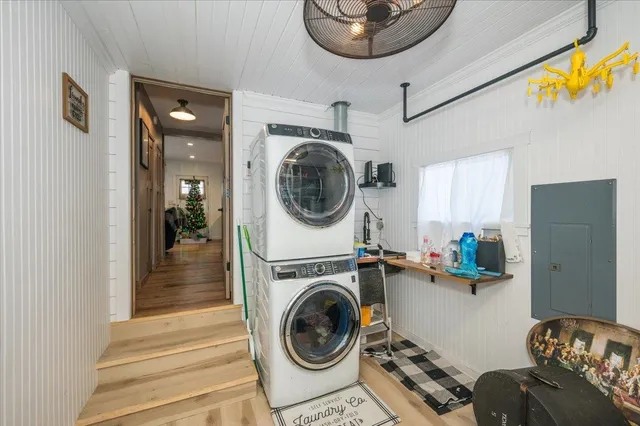 $225,000 | 9178 East Lake Avenue, Solon Springs, WI 54873