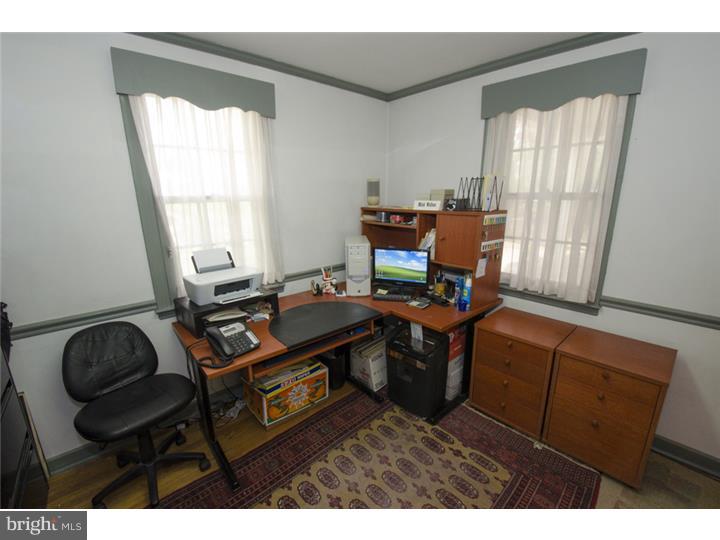 2732 Hillview Road Broomall, PA 19008 - Photo 13 of 25 Office / Study
