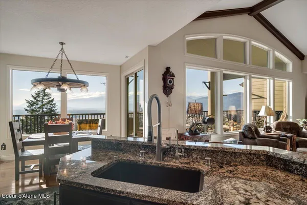 $2,995,000 | 3251 Elmira Road, Sandpoint, ID 83864