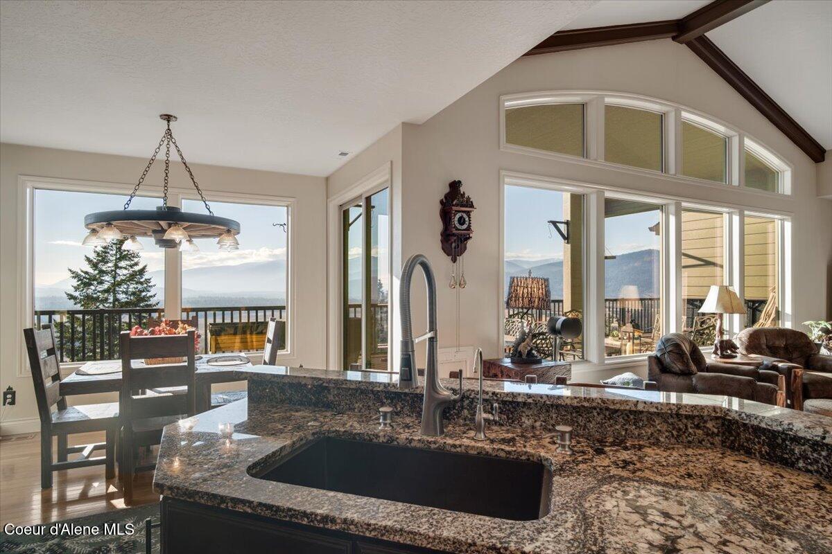 3251 Elmira Road Sandpoint, ID 83864 - Photo 12 of 111 Elmira Rd #12