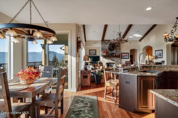 $2,995,000 | 3251 Elmira Road, Sandpoint, ID 83864