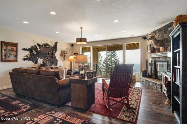 $2,995,000 | 3251 Elmira Road, Sandpoint, ID 83864