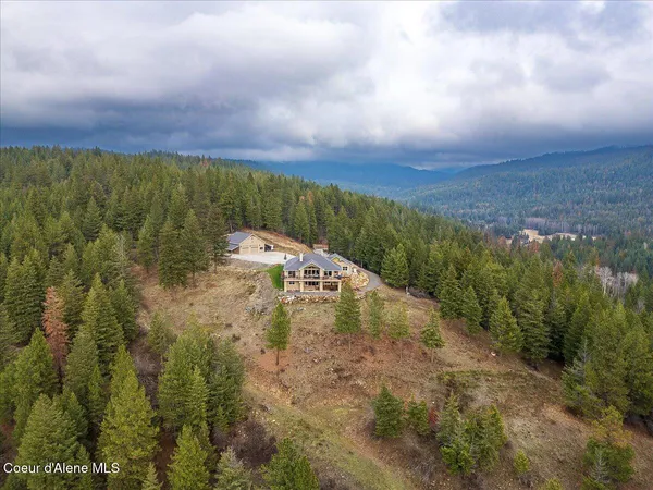 $2,995,000 | 3251 Elmira Road, Sandpoint, ID 83864