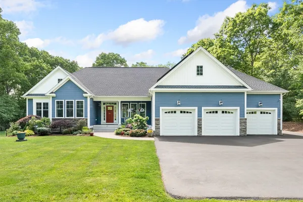 $1,300,000 | 22 Lake Street, Rehoboth, MA 02769
