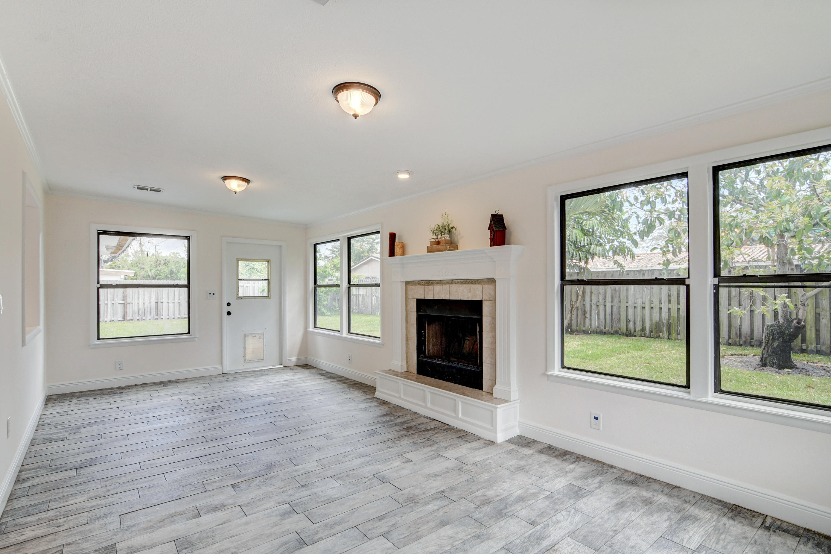 584 Northwest 16th Court Boca Raton, FL 33486 - Photo 30 of 63 Family room