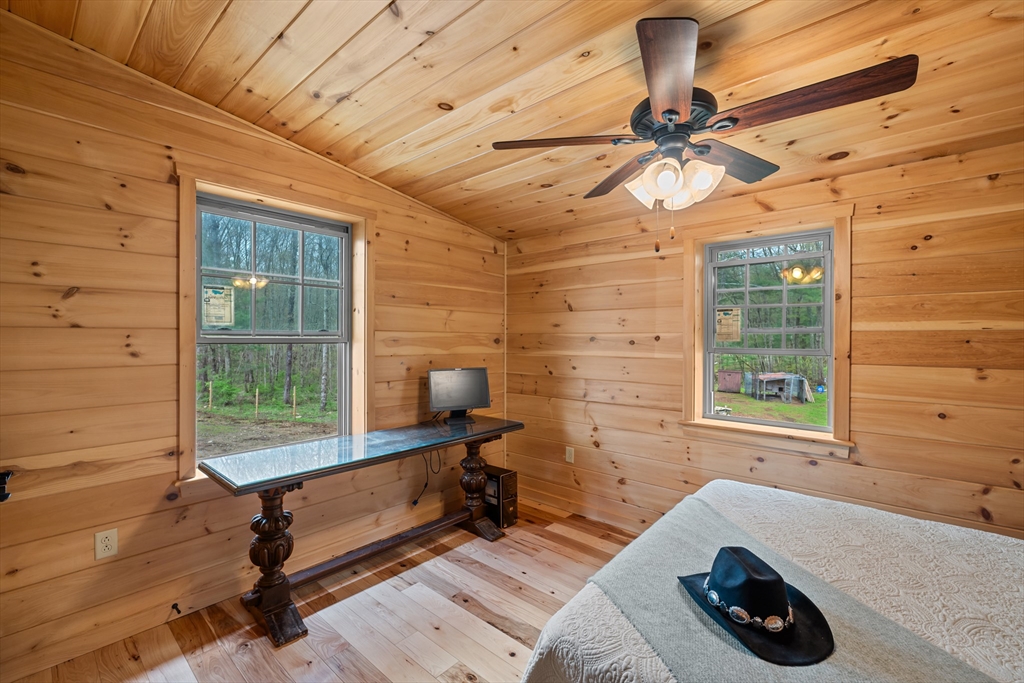 22 Carpenter Road Dudley, MA 01571 - Photo 15 of 32