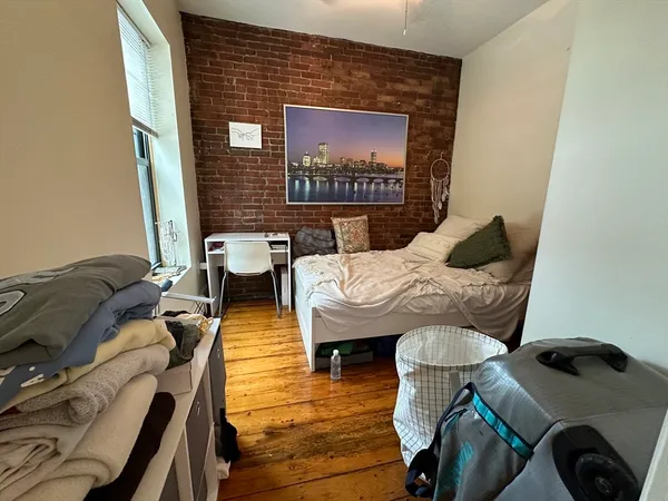 $5,200 | 1675 Washington Street, Unit 1, Boston, MA 02118