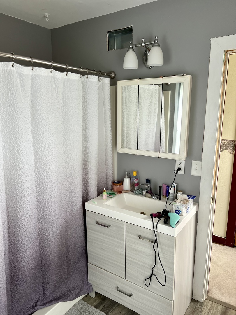 427 North 11th Street Rochelle, IL 61068 - Photo 8 of 10 a room with a chair a table and chairs