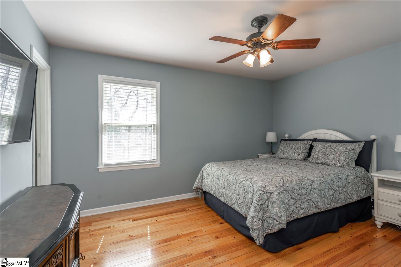 102 Mill Estates Road Taylors, SC 29687 - Photo 14 of 35 Hardwood Floors
