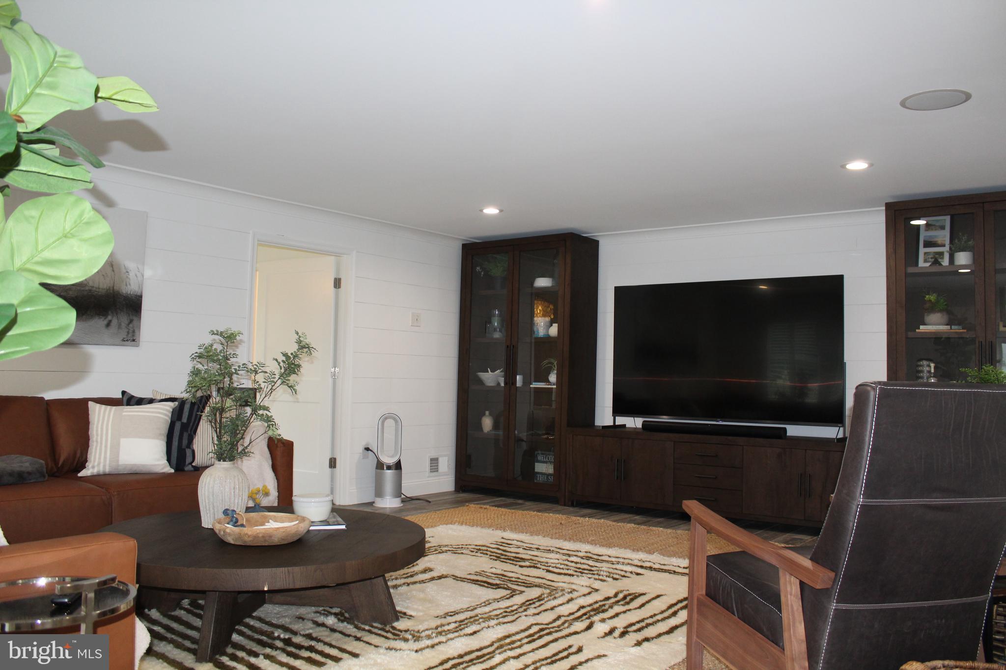 8105 Main Creek Road Pasadena, MD 21122 - Photo 30 of 81 Gallery Image 30