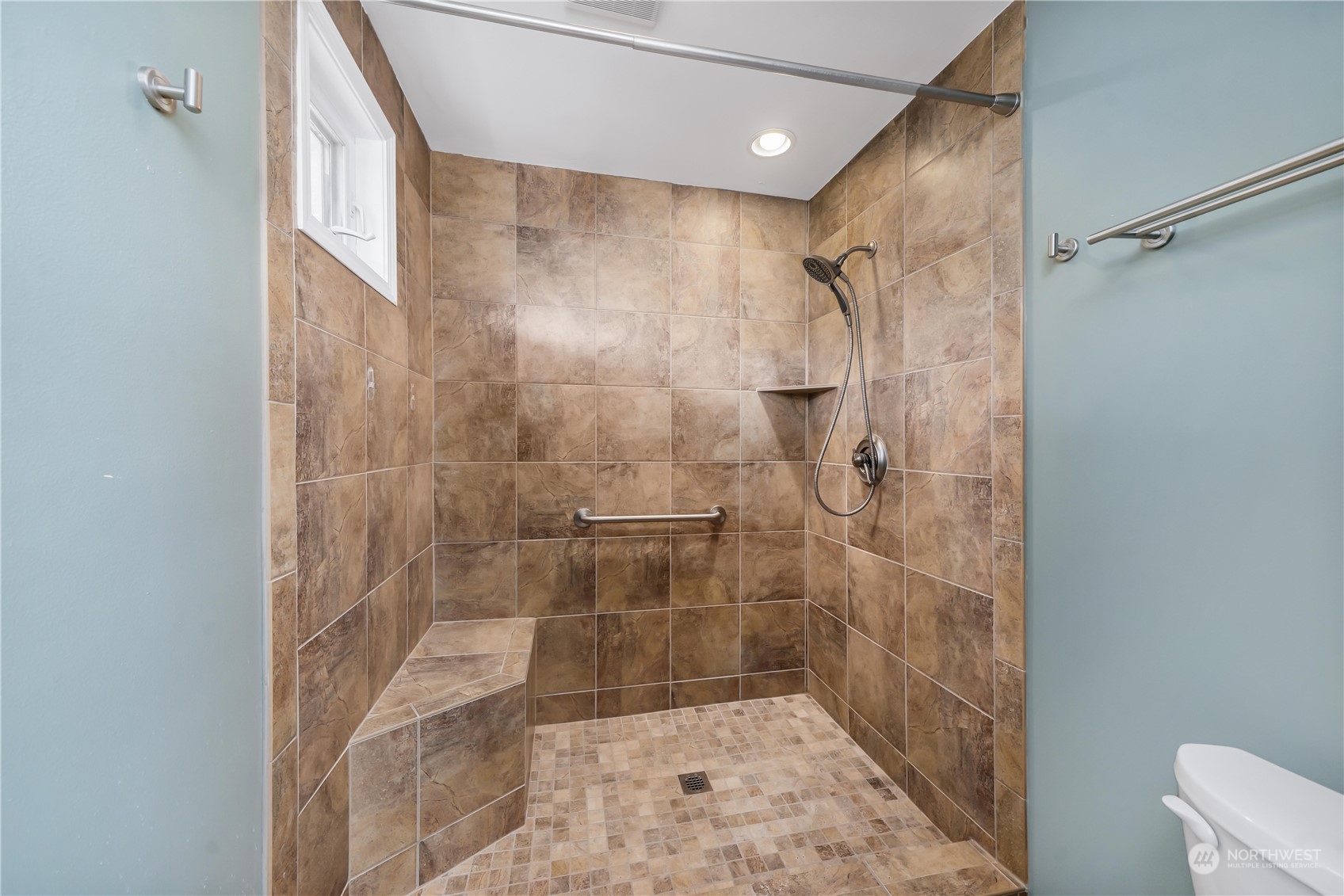 7544 South Sunnycrest Road Seattle, WA 98178 - Photo 29 of 40 a bathroom with a shower