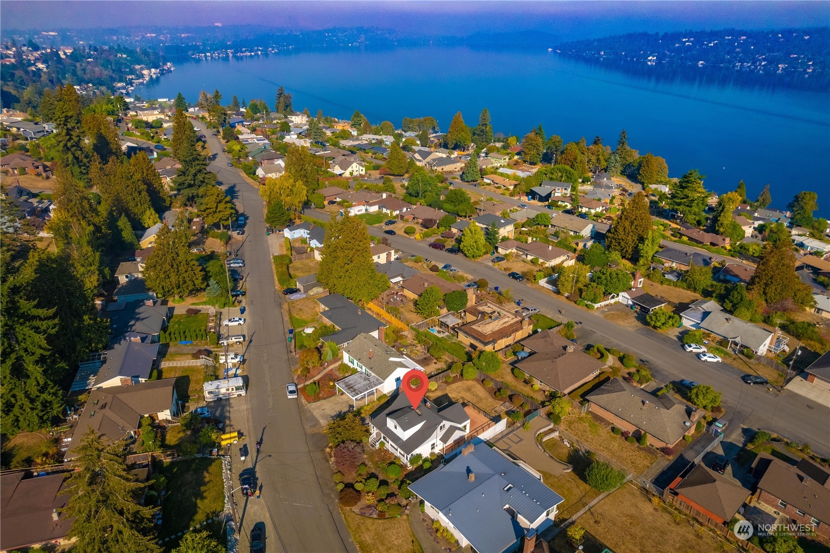 7544 South Sunnycrest Road Seattle, WA 98178 - Photo 3 of 40 a view of a city