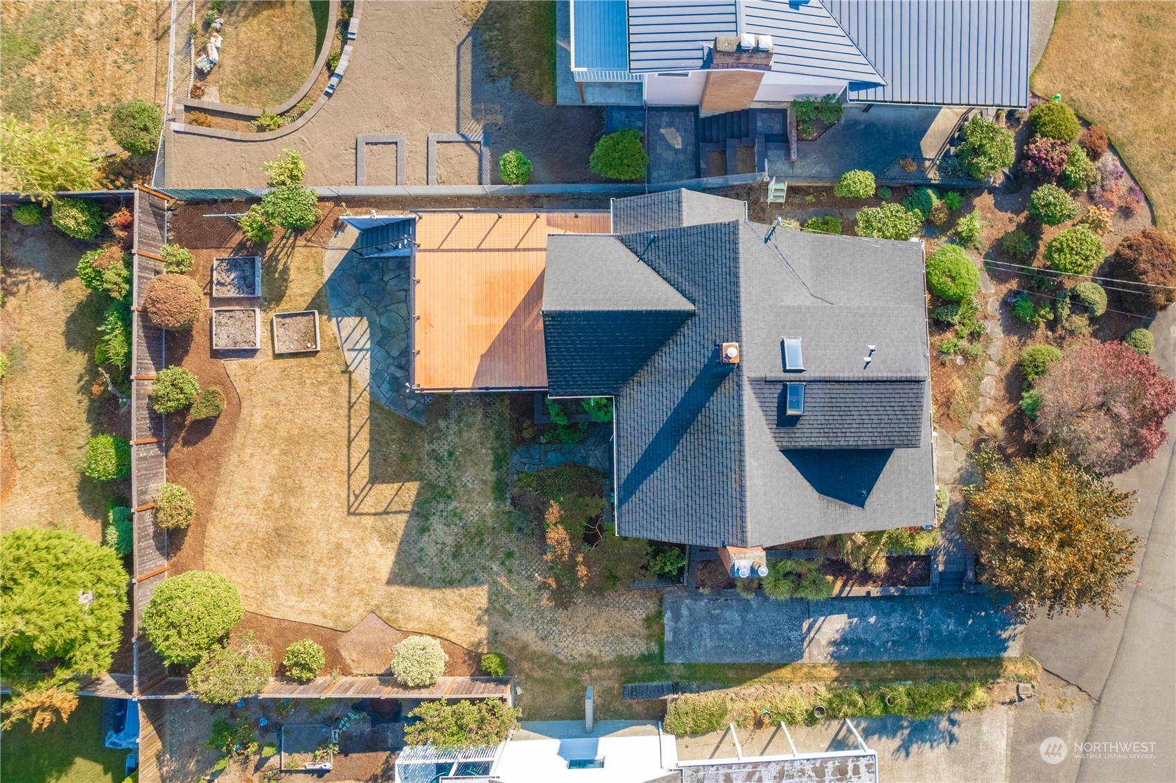 7544 South Sunnycrest Road Seattle, WA 98178 - Photo 8 of 40 an aerial view of houses with outdoor space