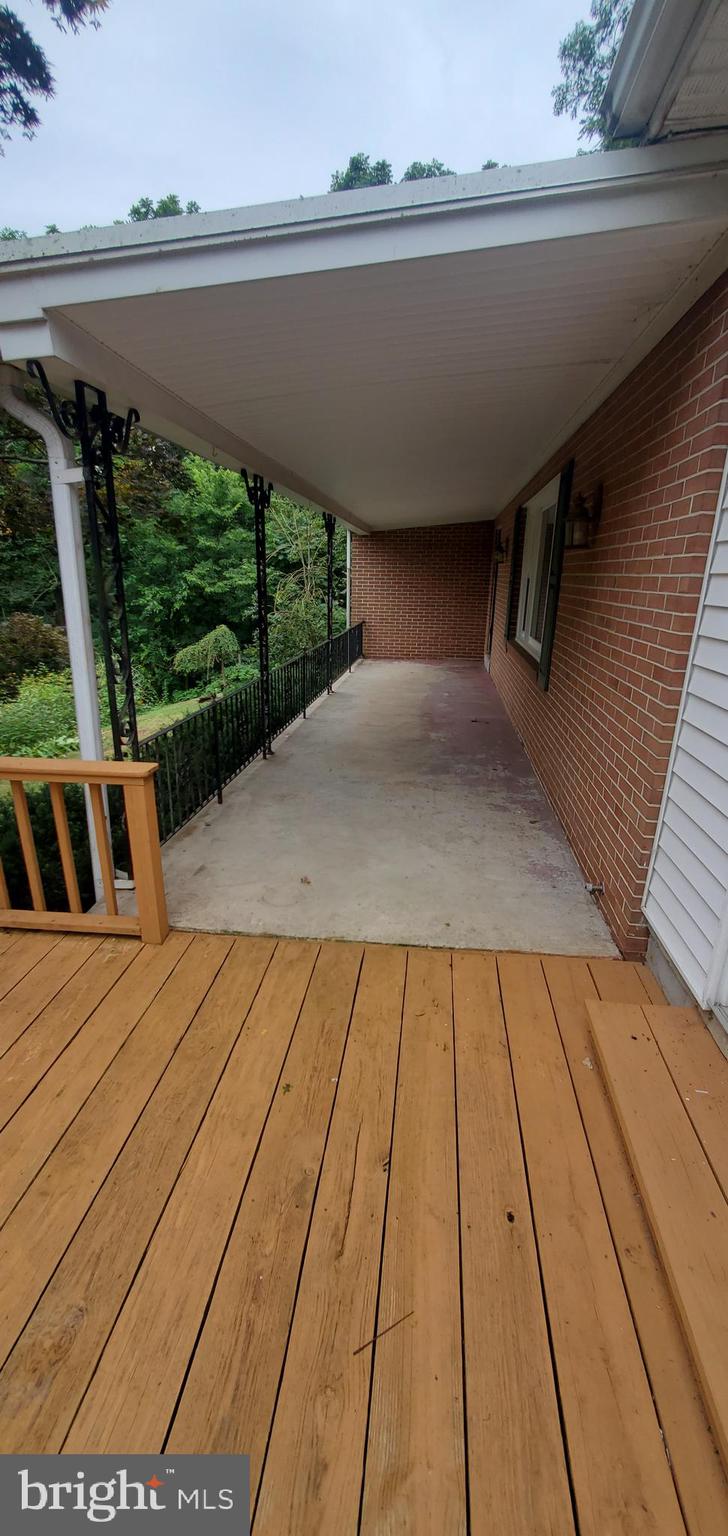 2060 Winding Road York, PA 17408 - Photo 12 of 14 Gallery Image 12