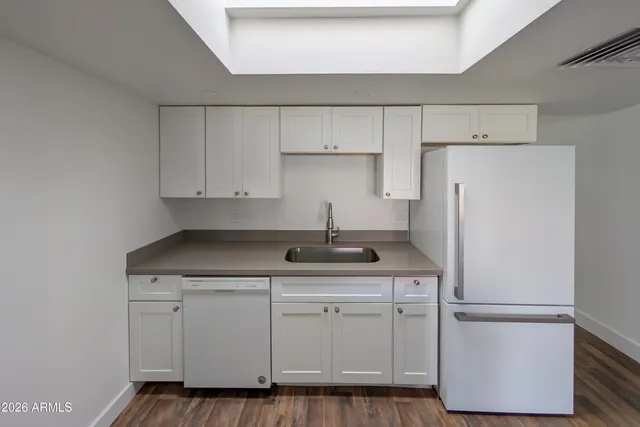 a view of a black and white wall