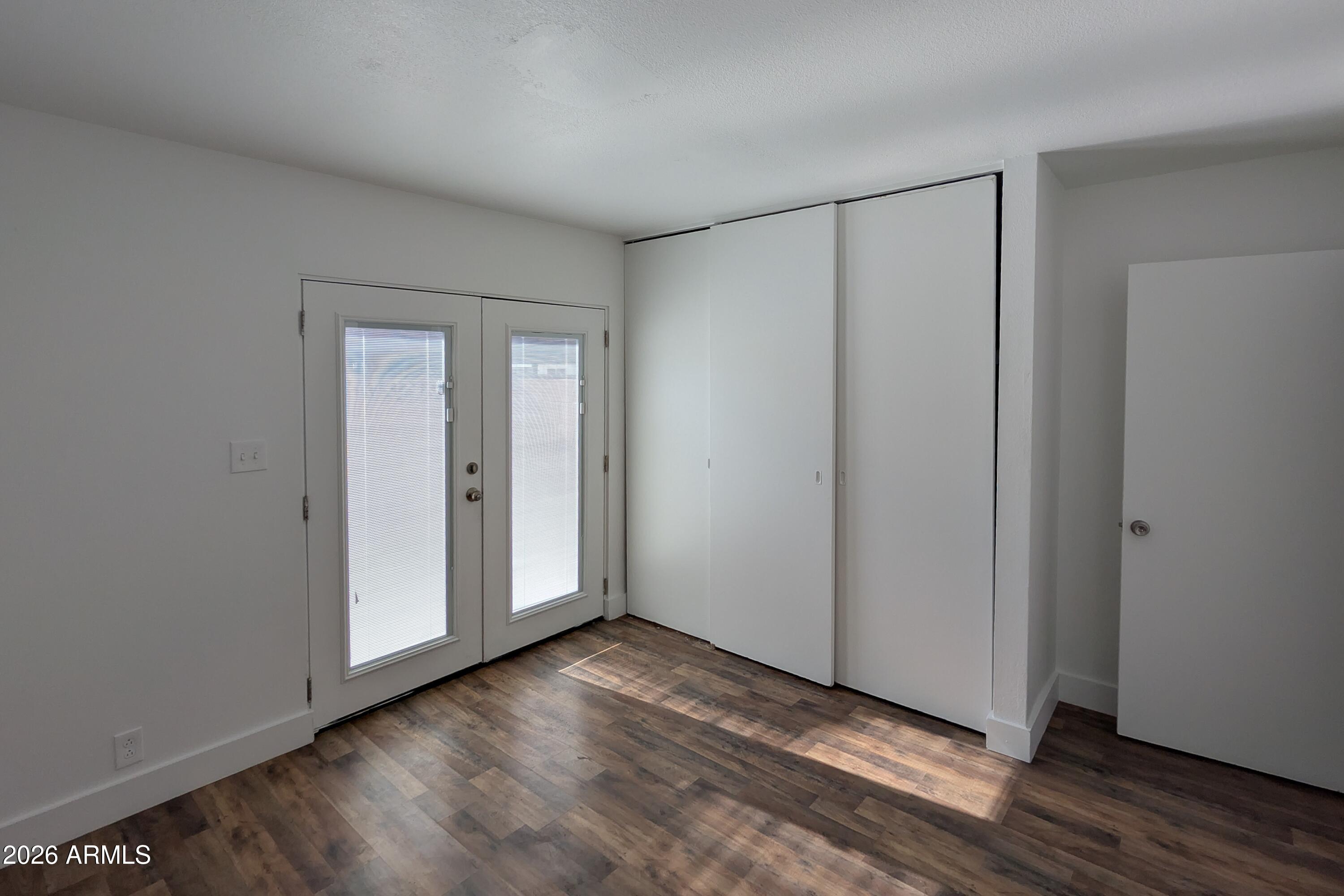 6812 North 35th Avenue, Unit E Phoenix, AZ 85017 - Photo 6 of 15 6812 N 35TH AVE E Bedroom Entry