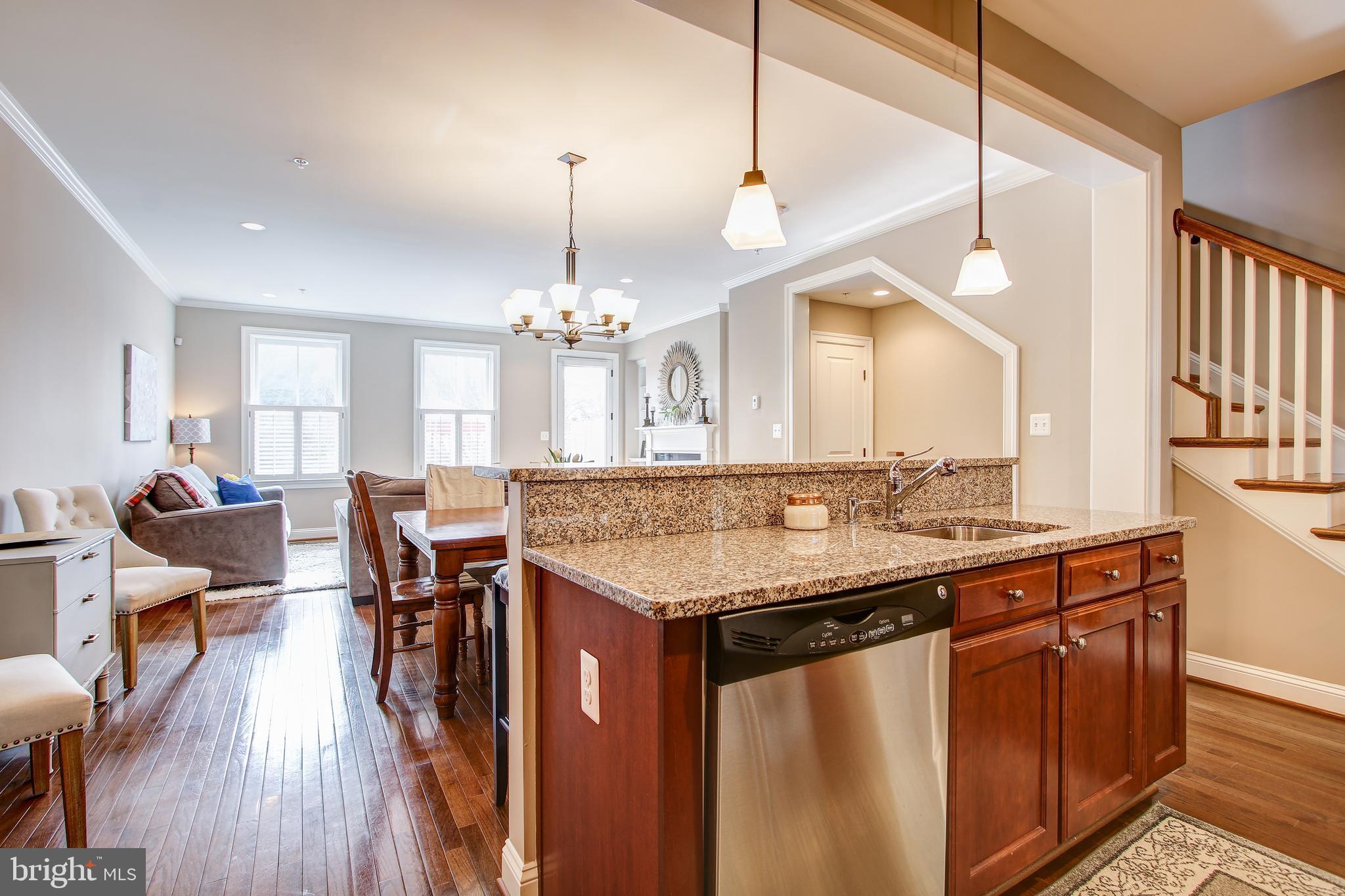8811 Courts Way Silver Spring, MD 20910 - Photo 11 of 36 Gallery Image 11