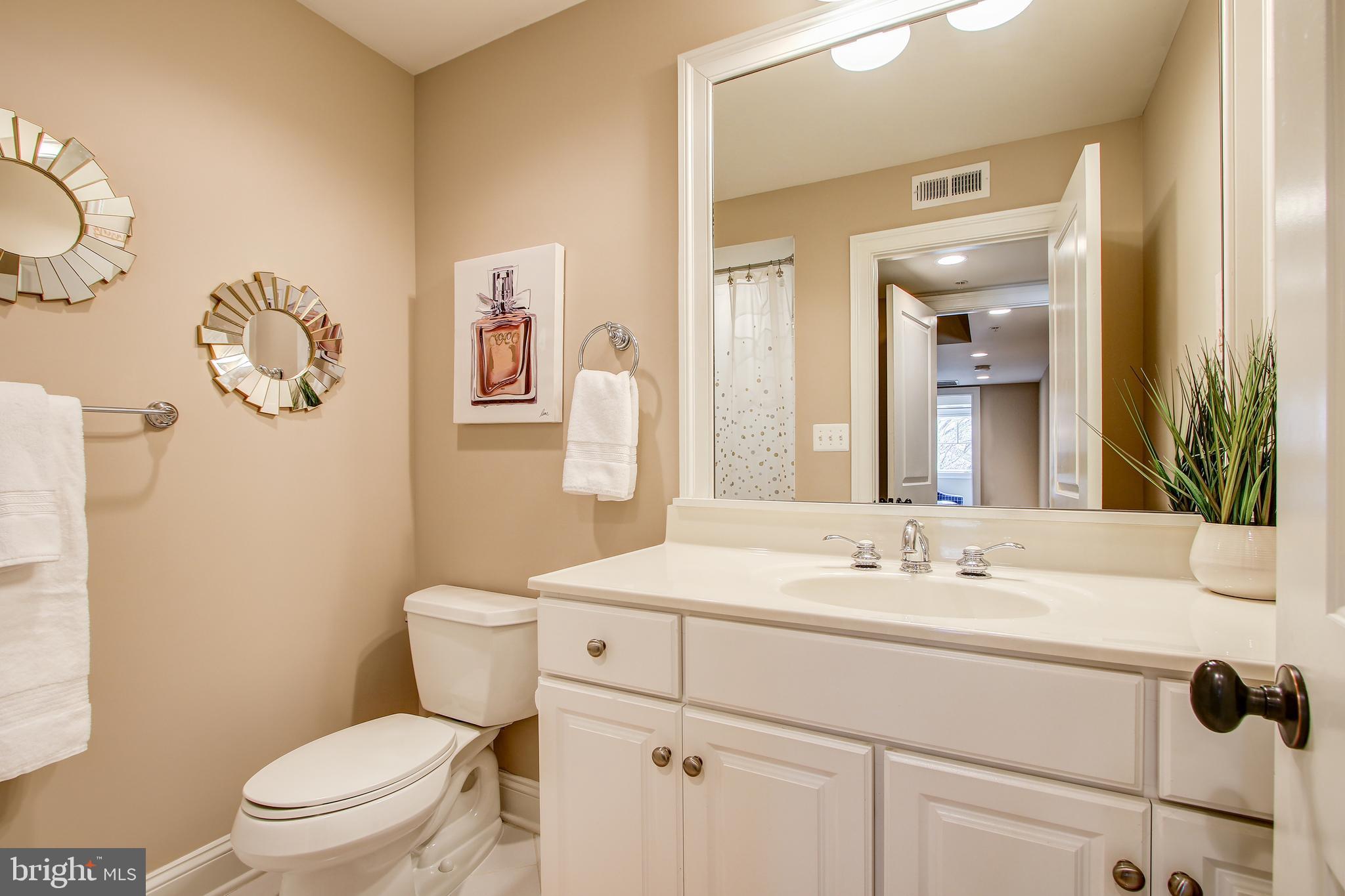 8811 Courts Way Silver Spring, MD 20910 - Photo 19 of 36 Gallery Image 19