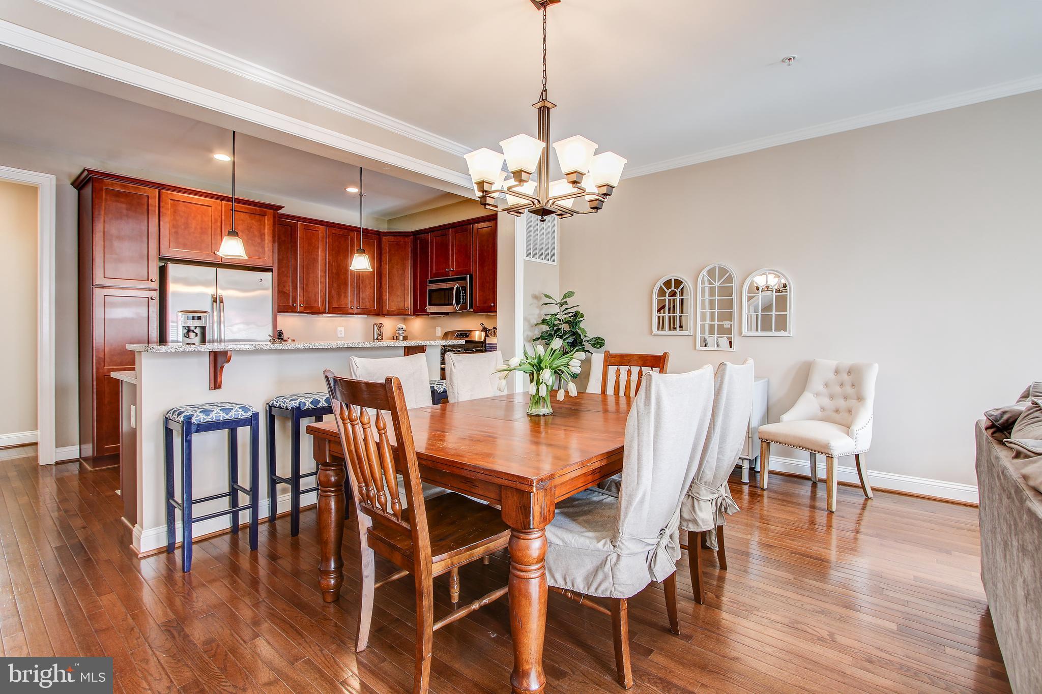 8811 Courts Way Silver Spring, MD 20910 - Photo 6 of 36 Gallery Image 6