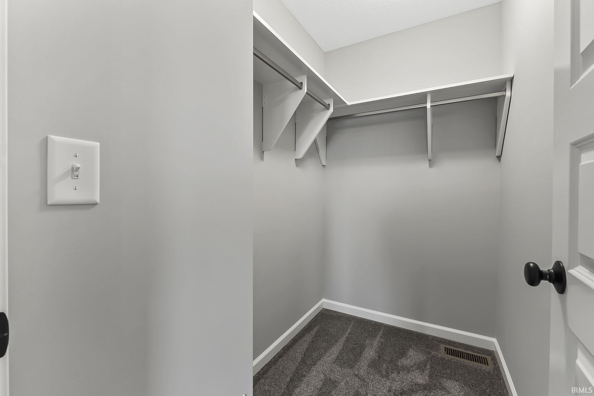 805 Zenos Boulevard Fort Wayne, IN 46818 - Photo 25 of 36