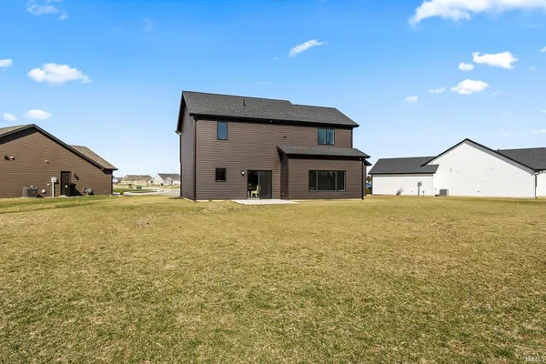 $379,900 | 805 Zenos Boulevard, Fort Wayne, IN 46818