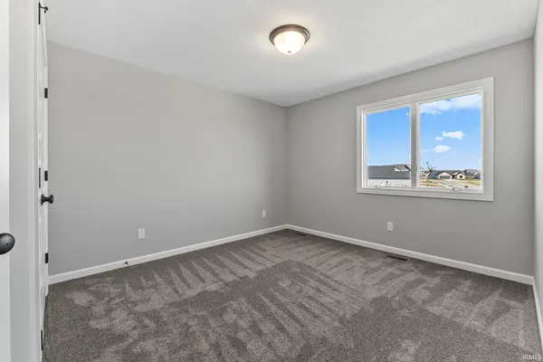 $379,900 | 805 Zenos Boulevard, Fort Wayne, IN 46818