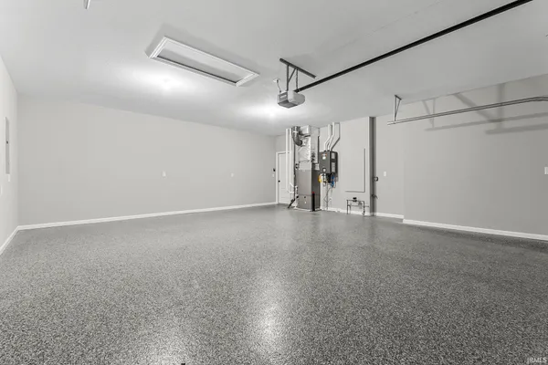 $379,900 | 805 Zenos Boulevard, Fort Wayne, IN 46818